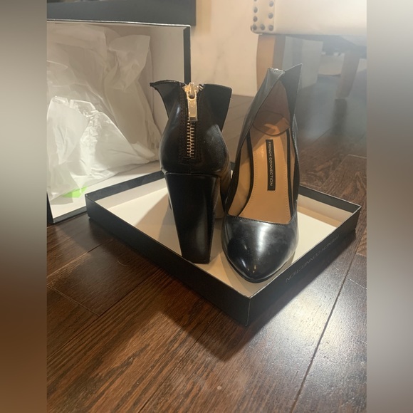 FRENCH CONNECTION LEATHER PUMPS WITH ZIPPER BACK - Picture 2 of 3
